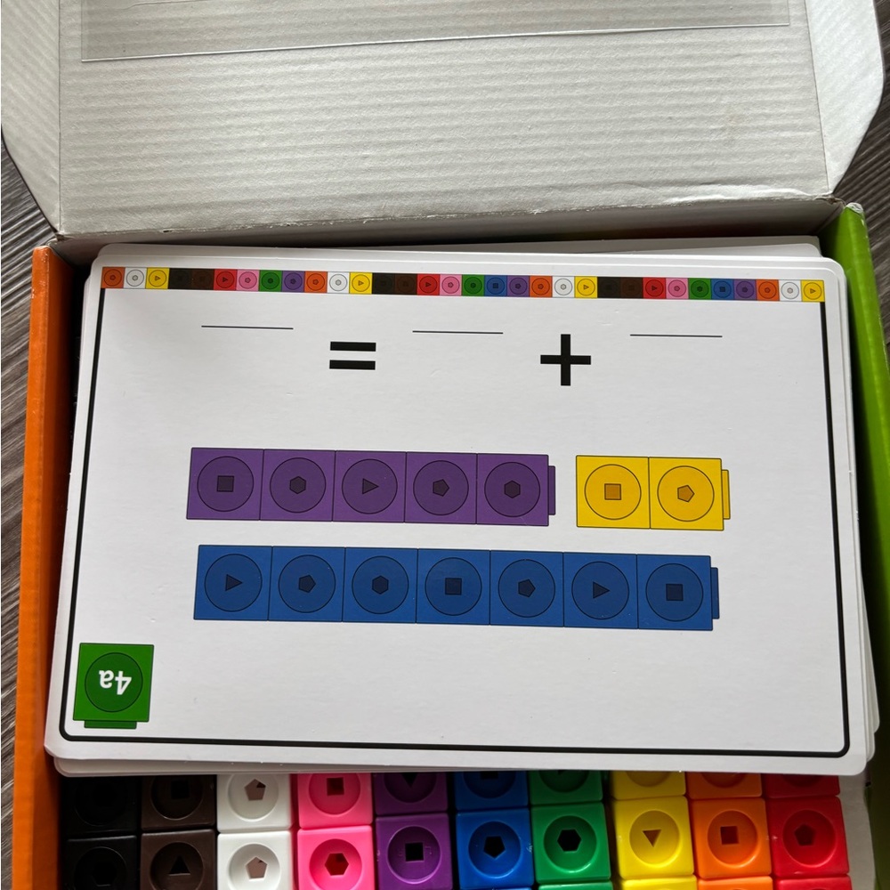 Learning Resources MathLink early math 115 piece cubes set - Picture 4 of 7